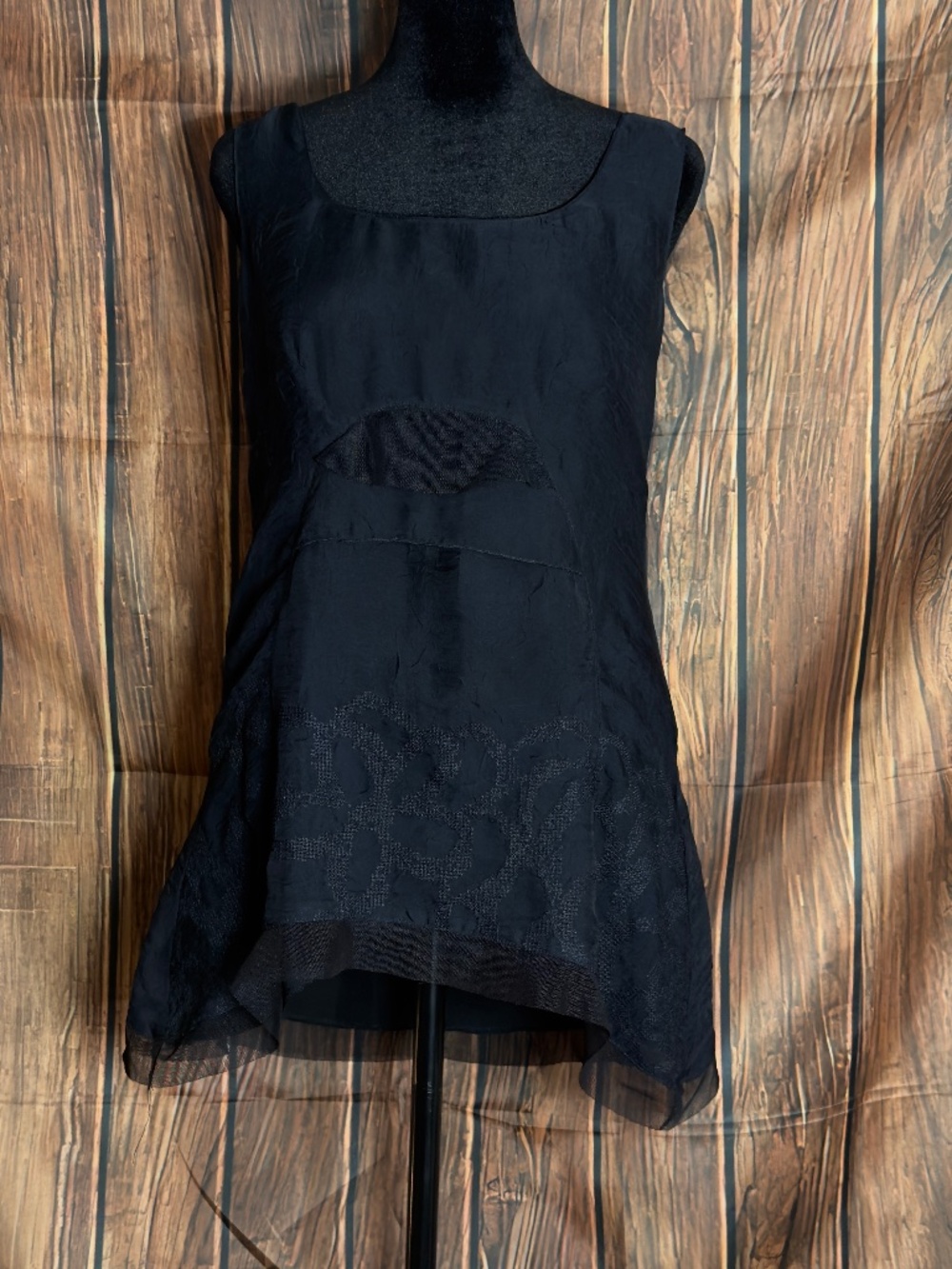 Komarov Top Womens Medium Black Sleeveless Crinkle Mesh Scoop Neck Tunic